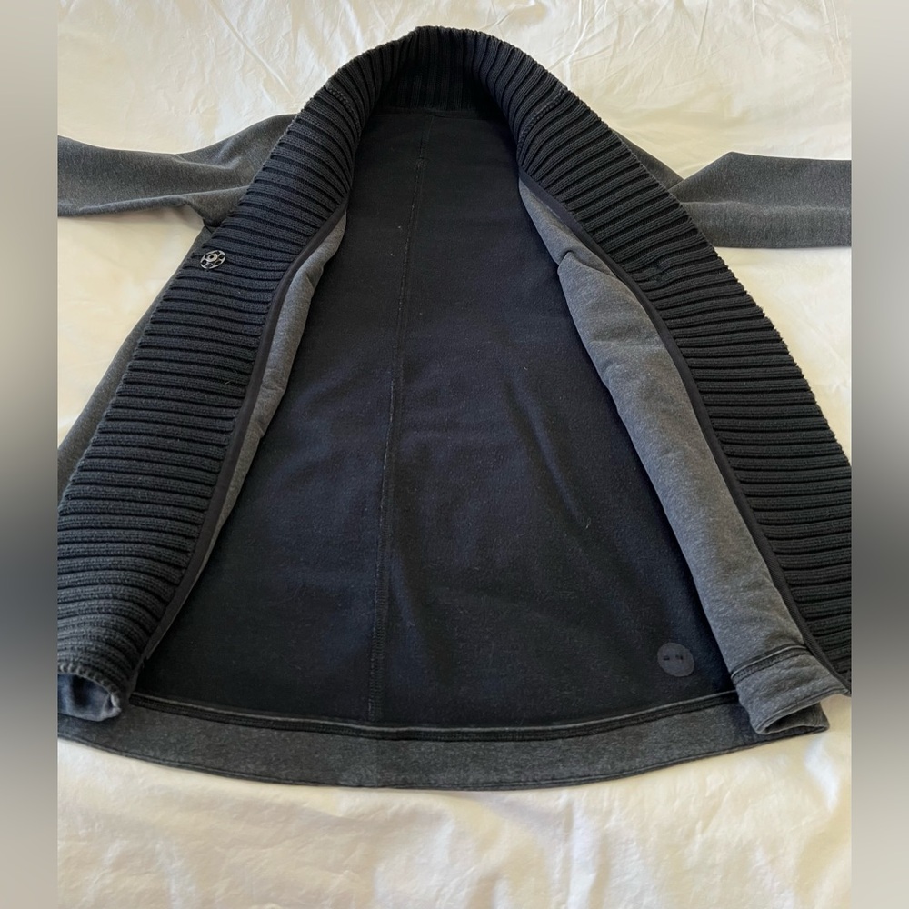 Lululemon Womens SZ 6 | Gray Heathered Bliss Break Jacket Yoga Cardigan One Snap - Picture 6 of 8